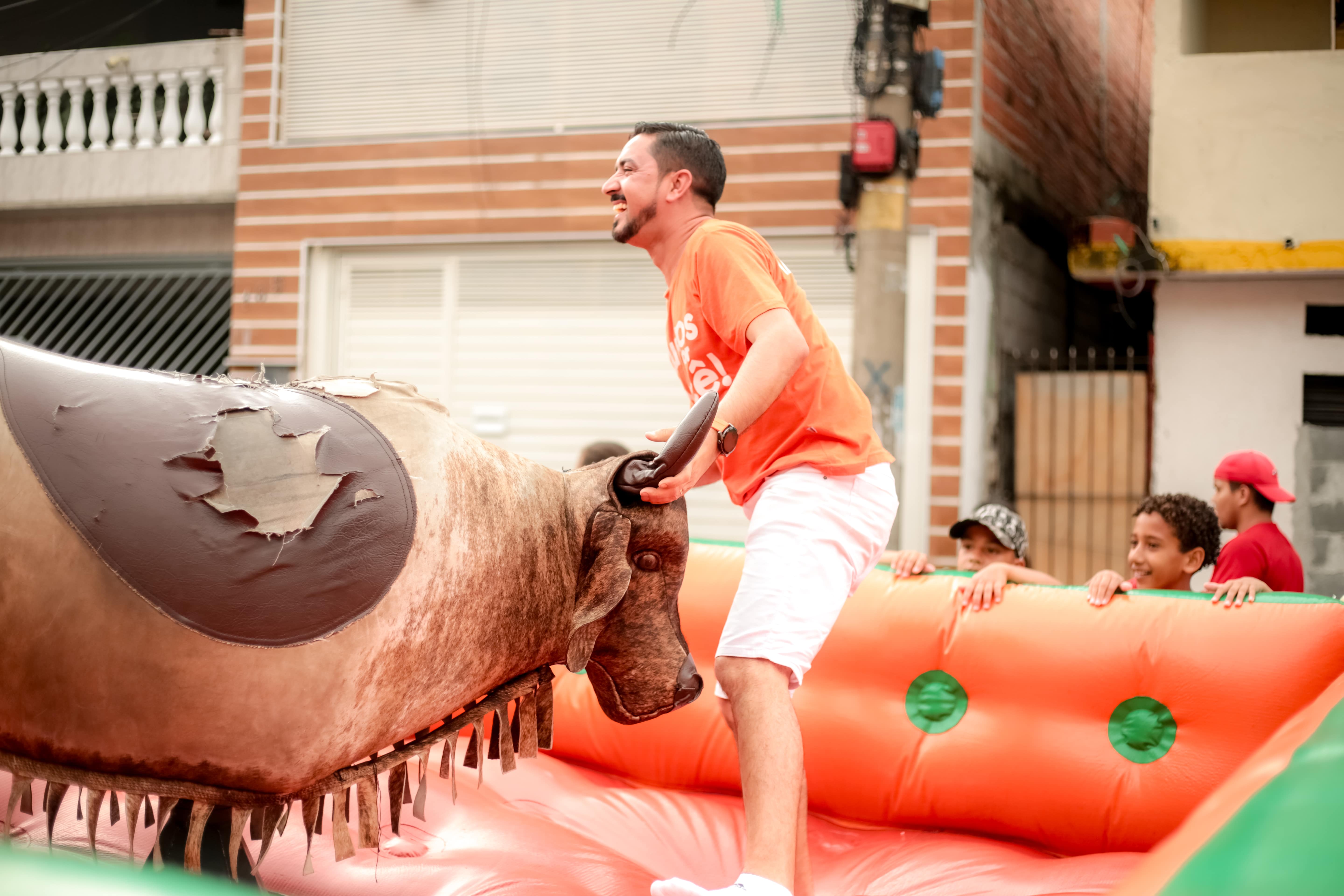 Festa Fazendo Uma Criança Feliz